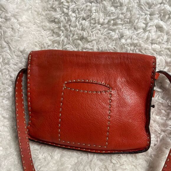 Johnny Farah New York Leather Red small shoulder bag Stitching accent. - Picture 6 of 14